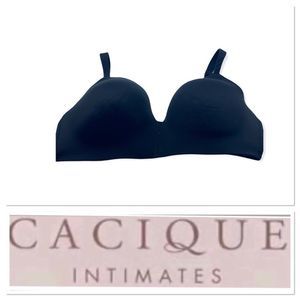 Cacique black lightly lined T-shirt no wire bra
